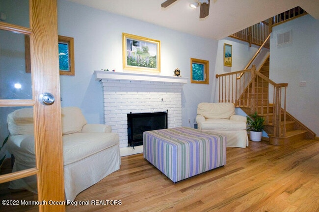 Building Photo - 164 Osborne Ave