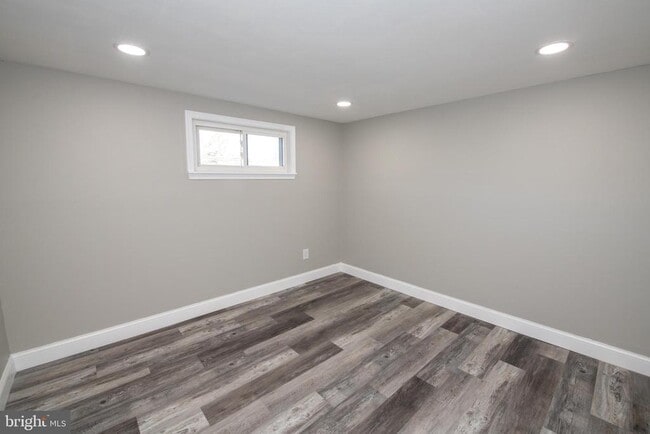 Building Photo - 710 W Callowhill St