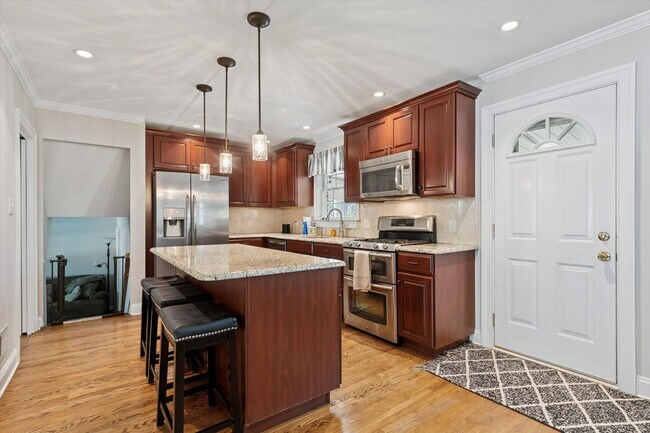 Building Photo - Beautiful Home in Chatham, North Wilmington