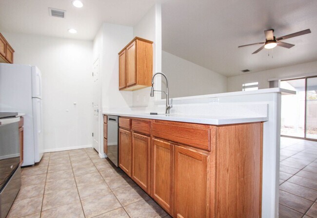 Building Photo - 4849 N Judy Ct