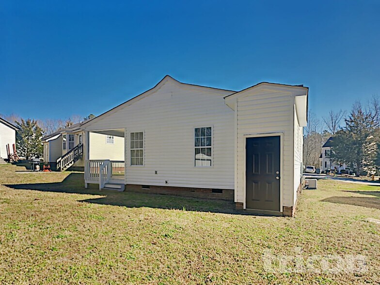 Building Photo - 2012 Laurel Leaf Rd