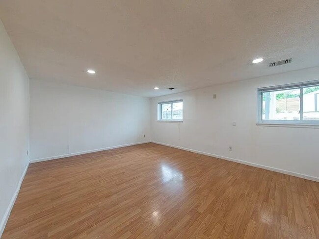 Building Photo - 11869 E Ada Pl