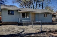 Building Photo - 806 Campbell St