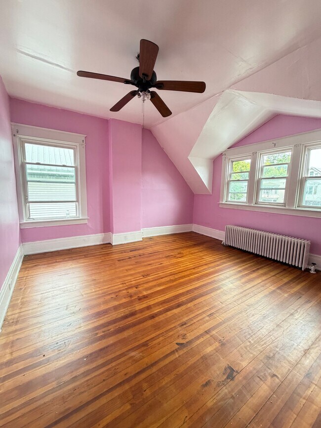 Building Photo - 261 Manning Blvd