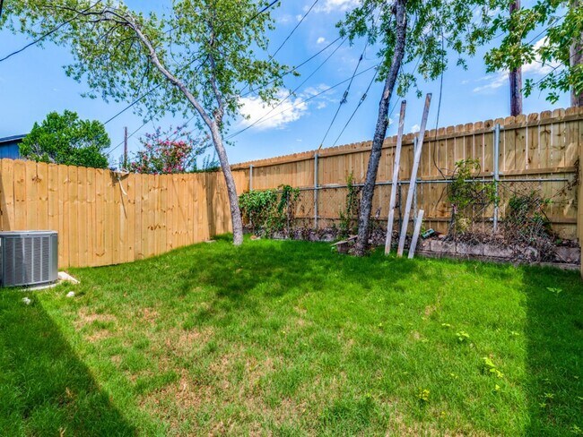 Building Photo - Gorgeous New Construction duplex for rent in Euless!