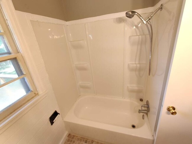 Building Photo - 1123 S Noble St