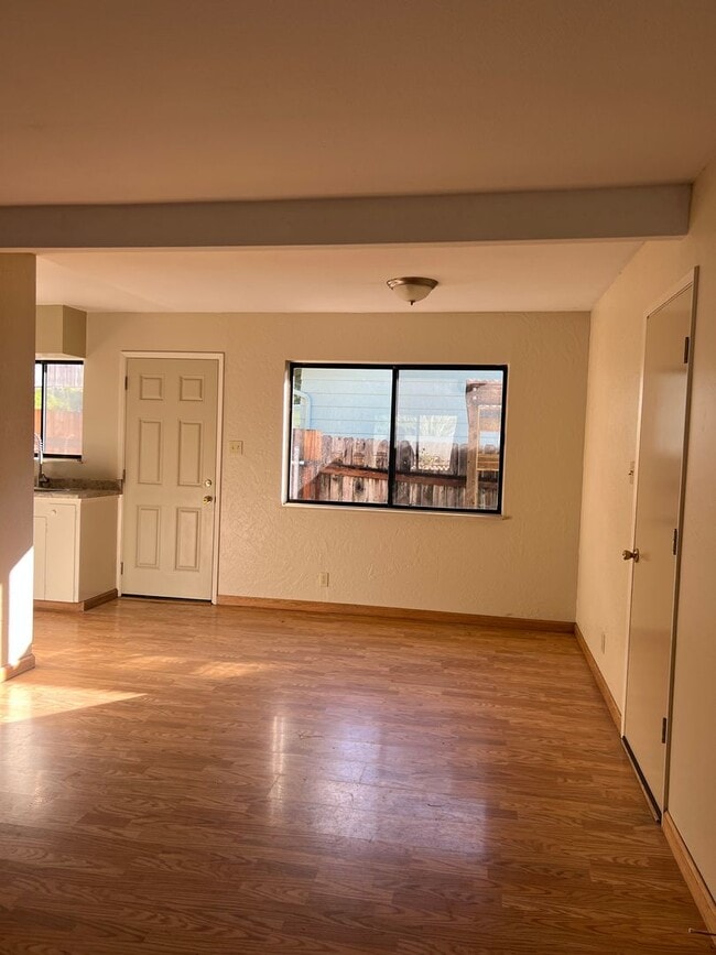 Building Photo - Blue Lake House Tier 2