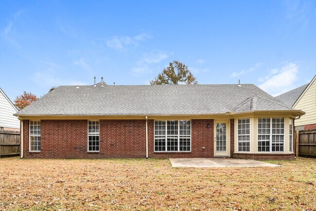 Building Photo - 5755 Kuykendall Dr