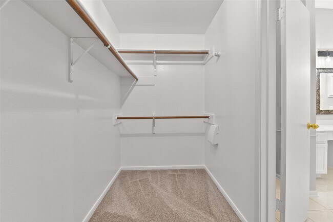 Building Photo - 16010 Cedar Gully Dr