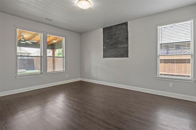 Building Photo - 1017 Chatsworth Dr