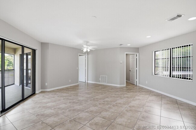 Building Photo - 2625 Heathcote Dr