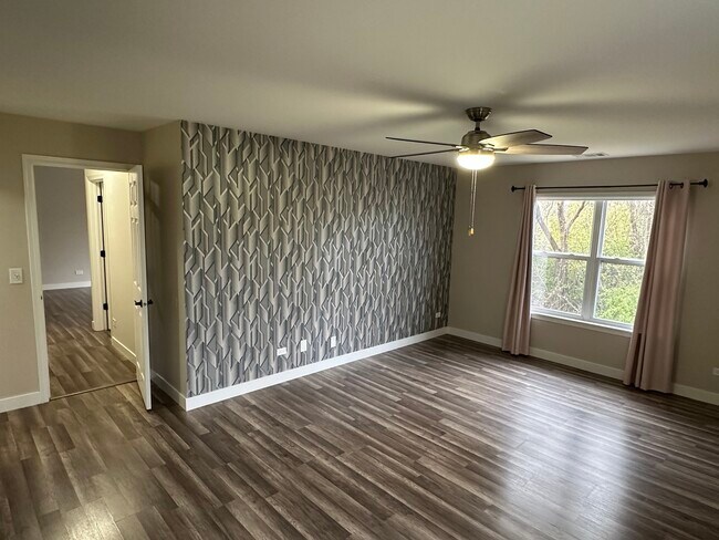 Building Photo - 992 Langtry Ct