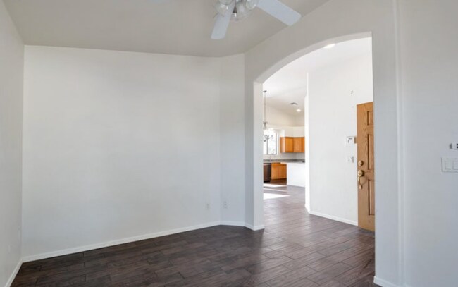 Building Photo - Oro Valley Home w Fabulous Mountain Views