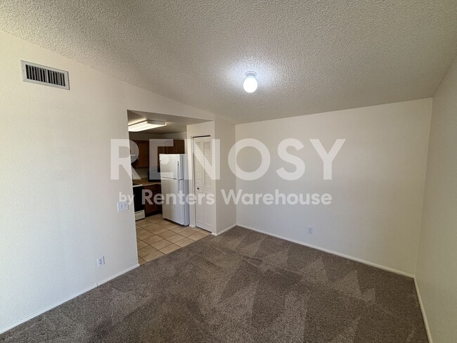 Building Photo - 3-BD, 2-BA Single Family House in Chandler!