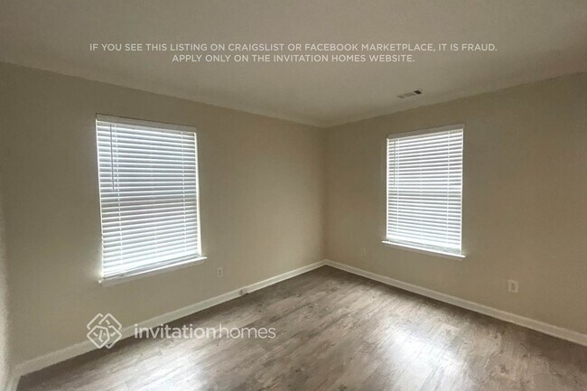 Building Photo - 471 Charles Towne Ave