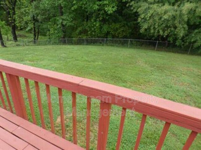 Building Photo - 10451 Edgehill Ln