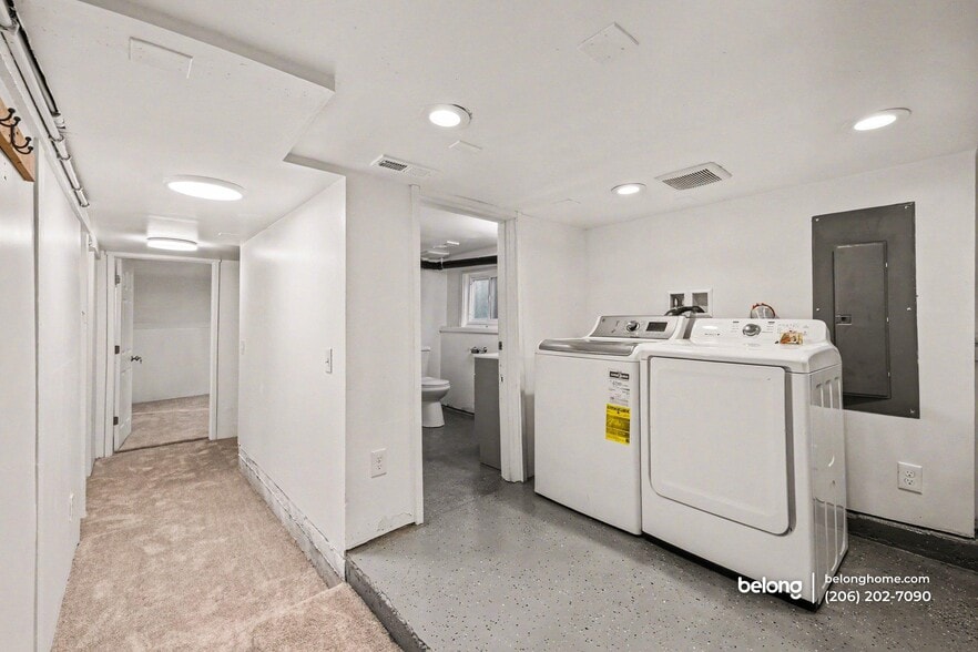 Building Photo - 4748 7th Ave NE