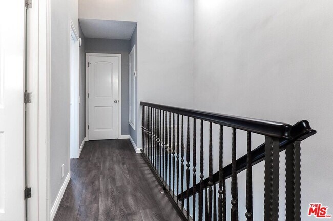 Building Photo - 12119 Rochester Ave