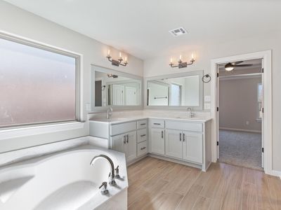 Building Photo - 5210 S Walnut Creek Pl