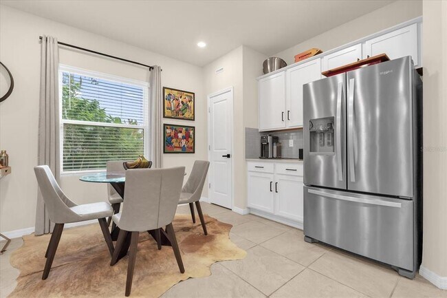 Building Photo - 2523 Bright Jewel St