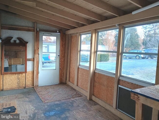 Building Photo - 45 High Wind Ln