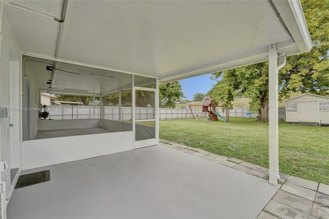 Building Photo - 6283 Sherman St