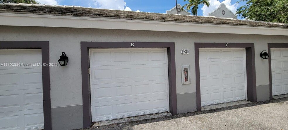 Primary Photo - 677 SW 111th Ave