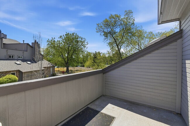 Building Photo - 5041 Garrison St