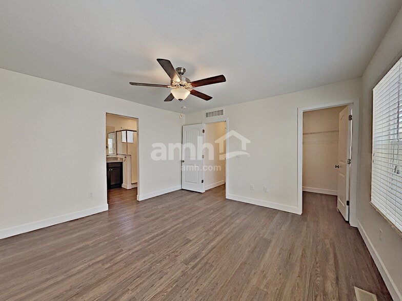 Building Photo - 4743 Crestone Peak St