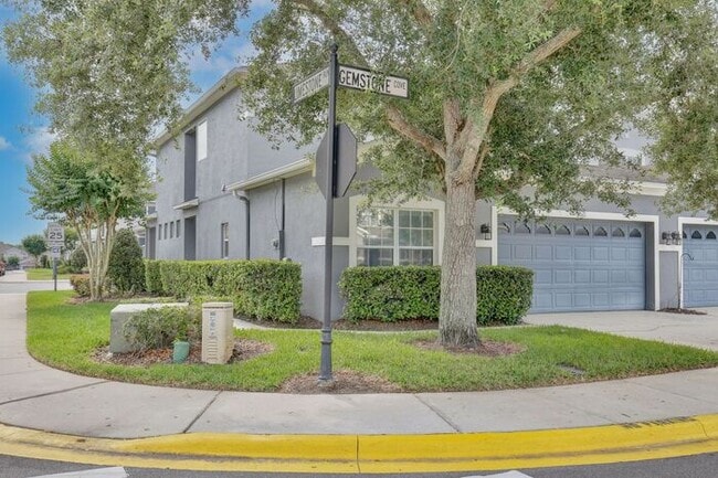 Building Photo - Luxury 3BR/3BA Townhome with 2-Car Garage in Gated Greystone – Sanford