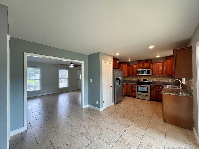 Building Photo - 5026 Waterford Dr