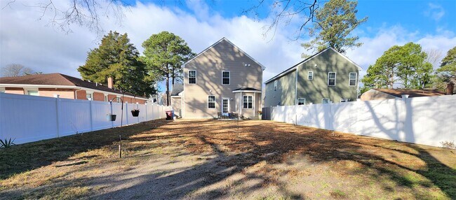 Building Photo - 1224 Elder Ave