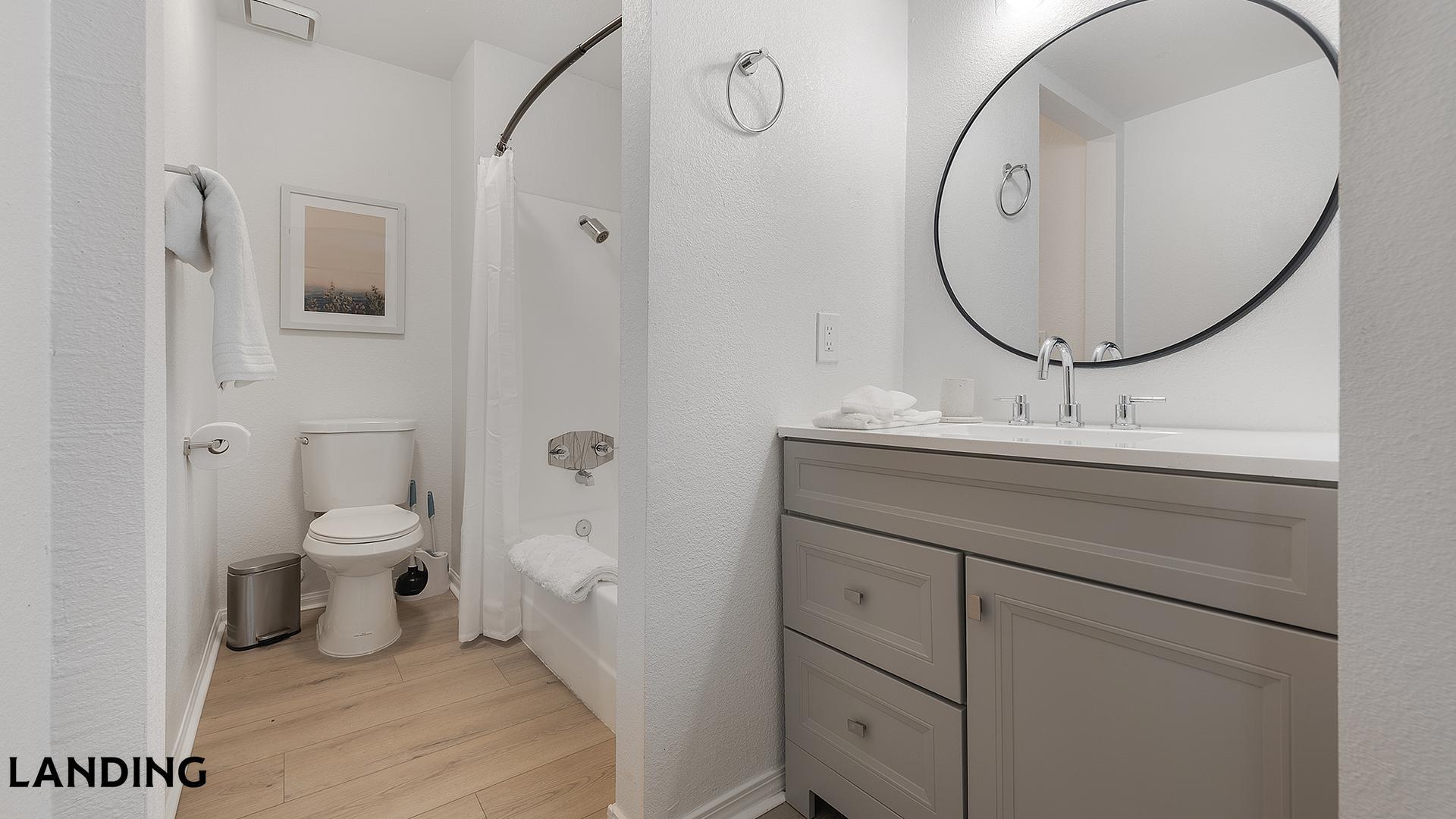 Building Photo - 1455 E Katie Ave