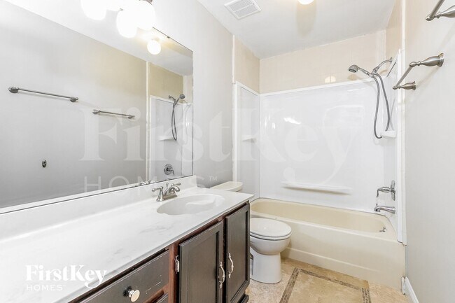 Building Photo - 1003 Faircloth Ct