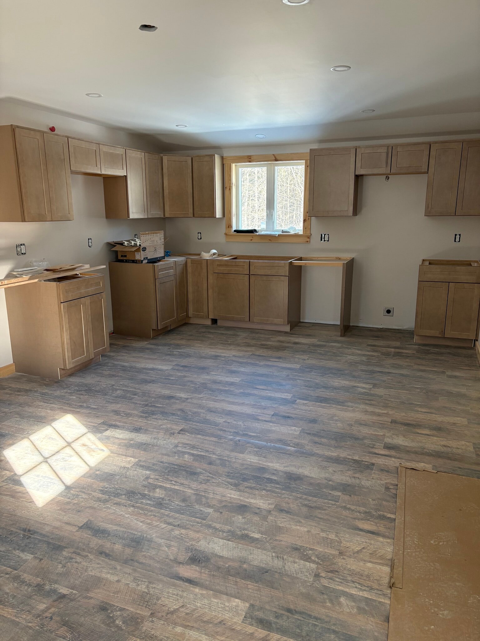 Building Photo - 201 White Mountain Hwy