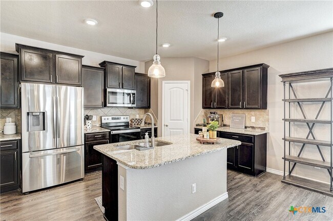 Building Photo - 4305 Abergavenny Dr
