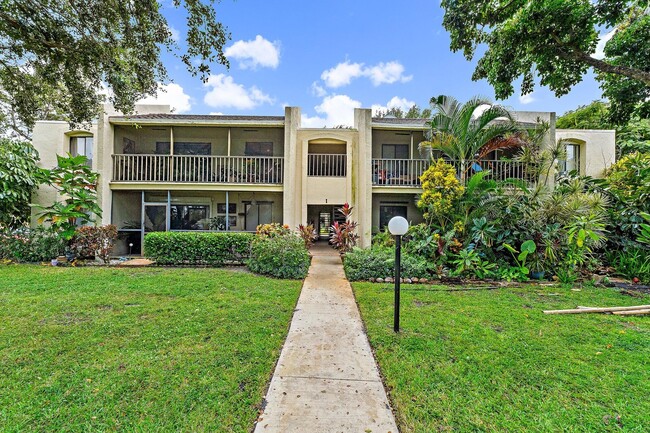 Building Photo - 150 Pineview Rd