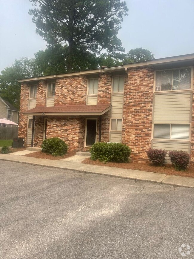 Building Photo - ? Now Leasing in Hanahan! ? 2 Bed • 2 Full...