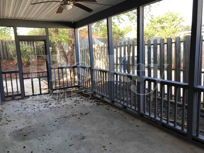 Building Photo - 182 Cedar Bend Dr