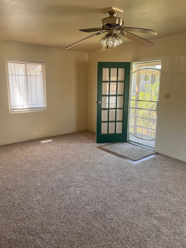 Primary Photo - AVAILABLE NOW!! Delightful 1 bedroom, 1 ba...