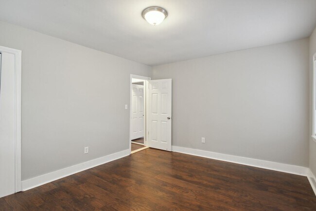Building Photo - 1219 Seiler Ave