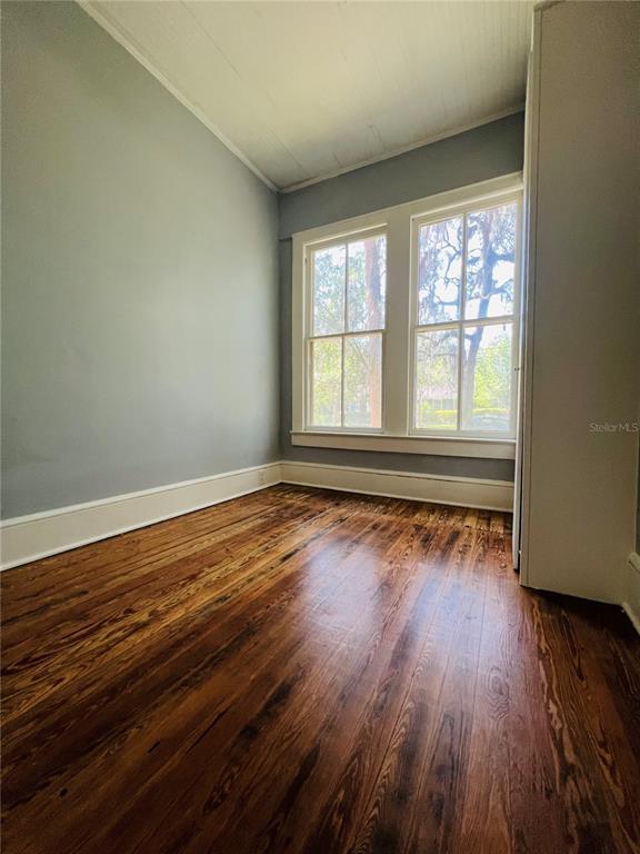 Building Photo - 414 NE 5th Ave