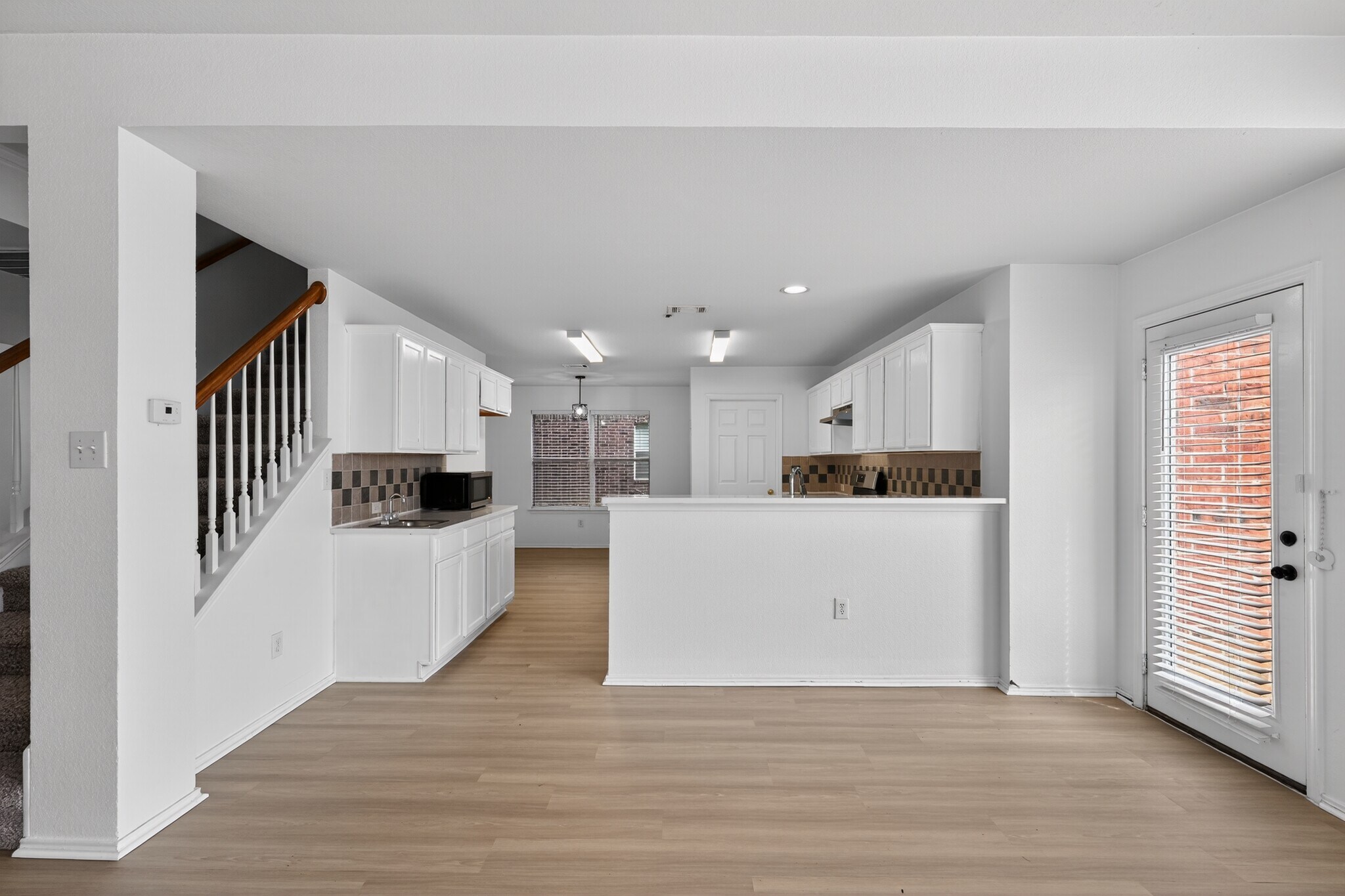 Building Photo - 2125 Elm Falls Pl