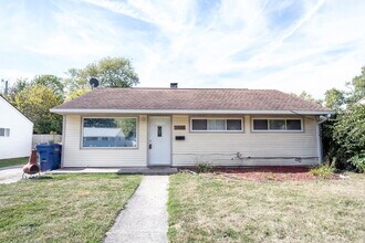 Building Photo - "Charming 3-Bed, 2-Bath Retreat in Indiana...