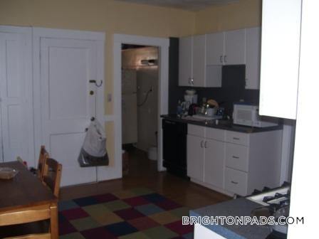 Building Photo - 97 Kilsyth Rd