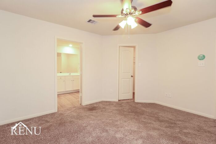 Building Photo - 10491 Red Cardinal Dr