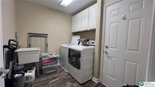 Building Photo - 8536 Mayfair Ct