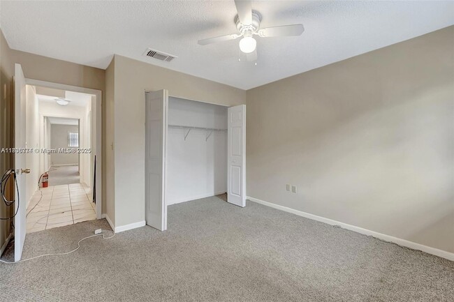 Building Photo - 1604 NE 151st St