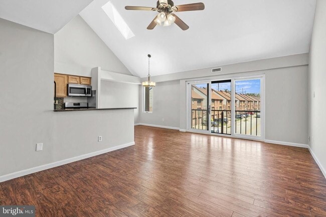 Building Photo - 9496 Convent Ln