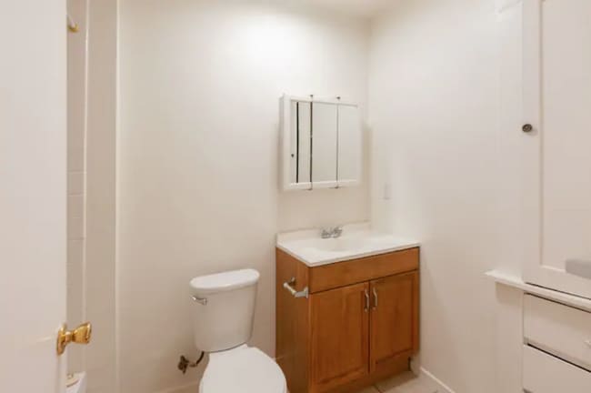 Bathroom - 3613 4th W St